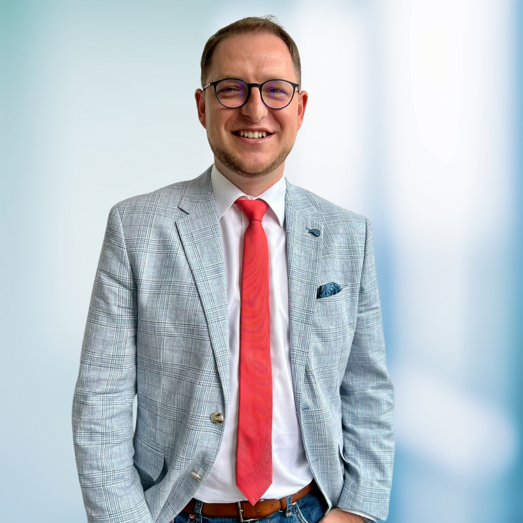 Dr. Pénzes Levente